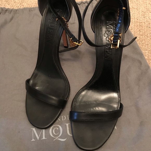 Alexander McQueen 39 1/2 9.5 - Picture 2 of 8